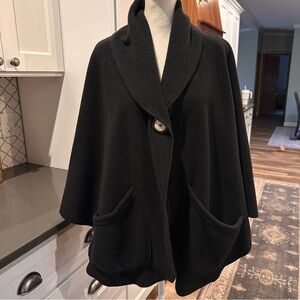 Janska Polartec Fleece Pocket Cape Shawl Poncho One Size Black Button Heavy Warm